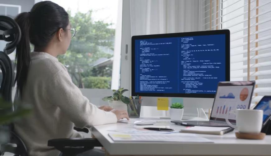 定兴县企业数字化解决方案:机器学习赋能商业模式升级的核心路径